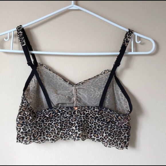 Victoria secret pink lace bralette - Picture 2 of 3